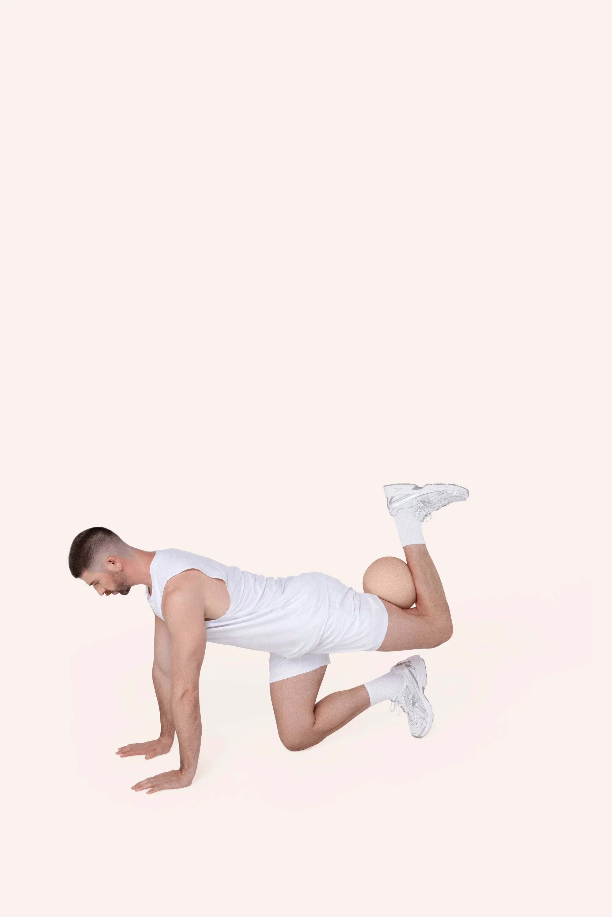 Bala Pilates Ball (Non-Weighted) - Image 32