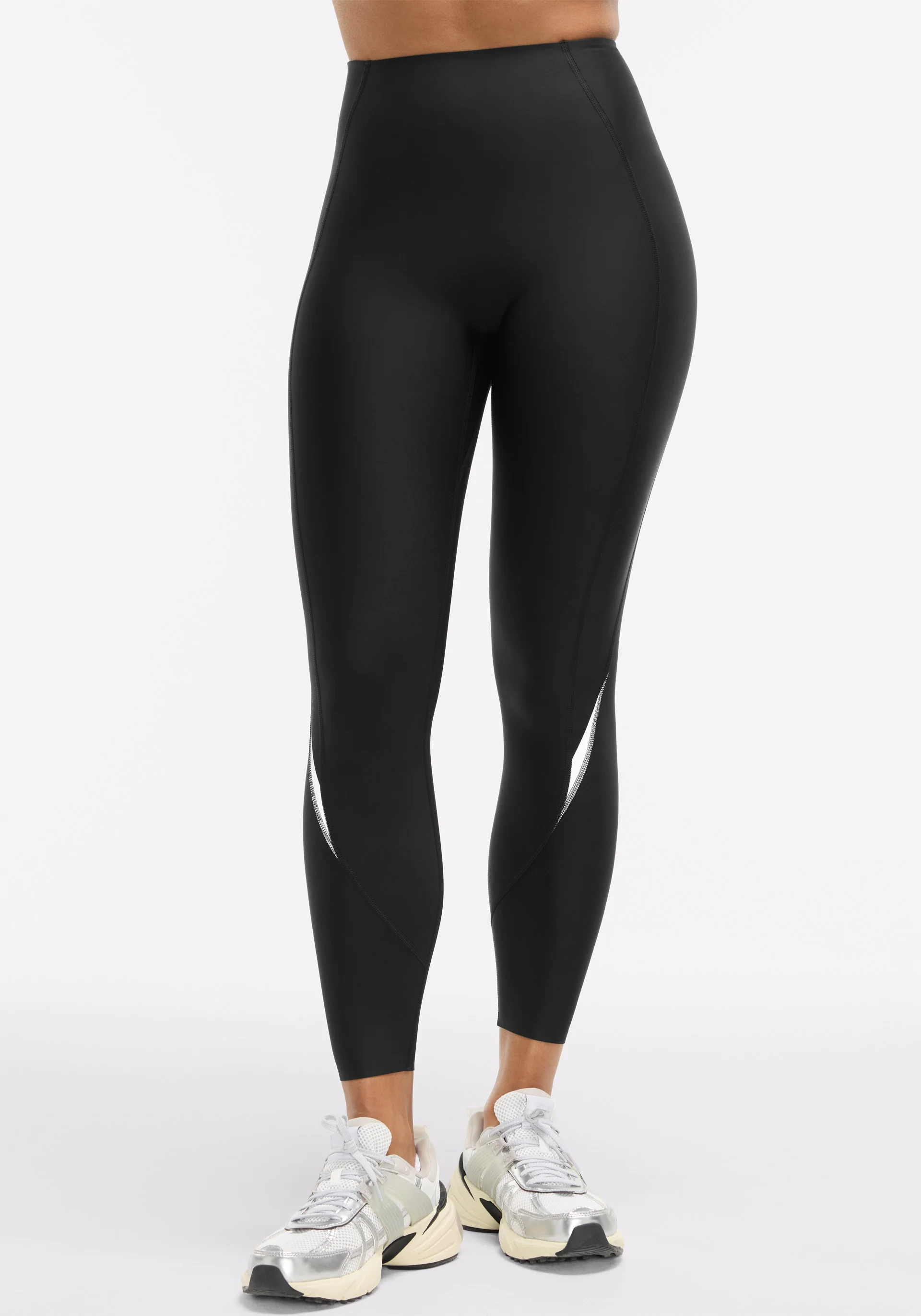 Black PaceForm Set - Image 6