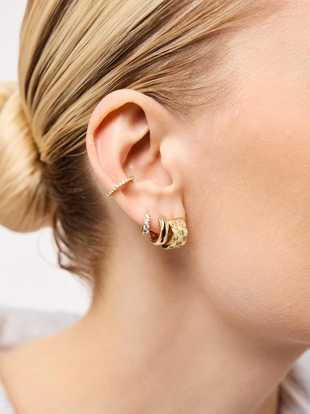 Bold Huggie Hoops - Giulia - Image 2