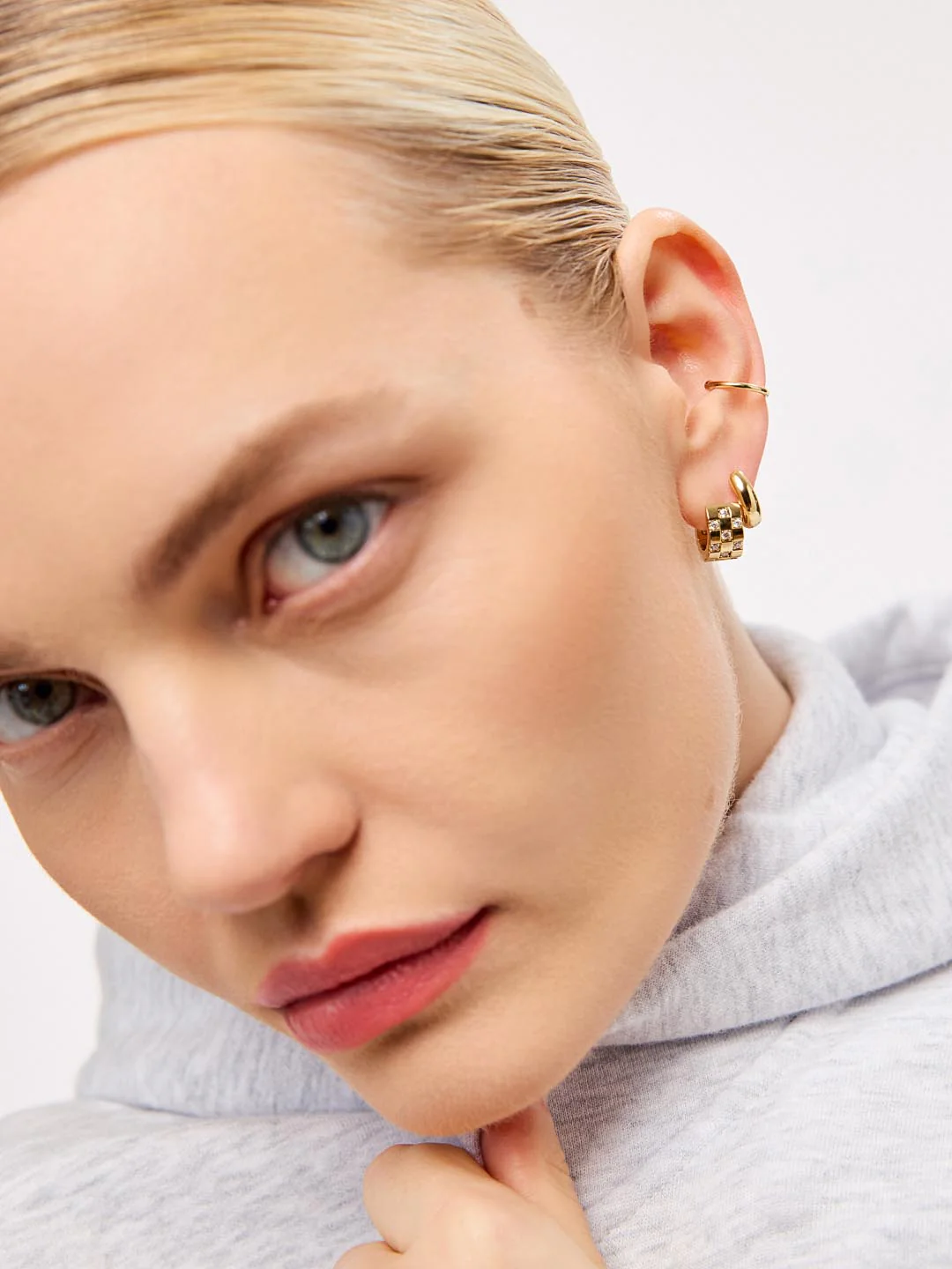 Bold Huggie Hoops - Giulia - Image 5