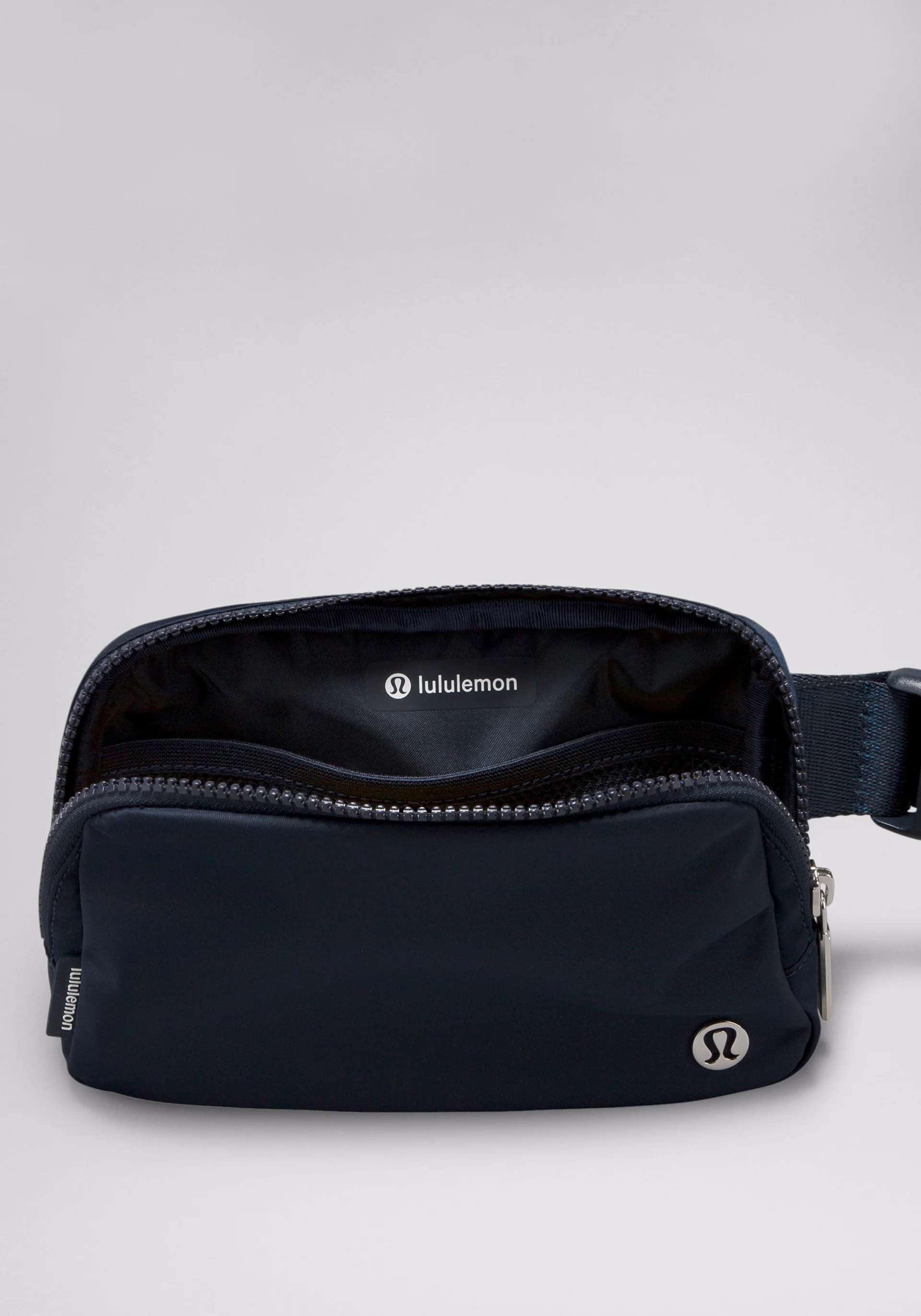 Everywhere Belt Bag 1L - Image 4