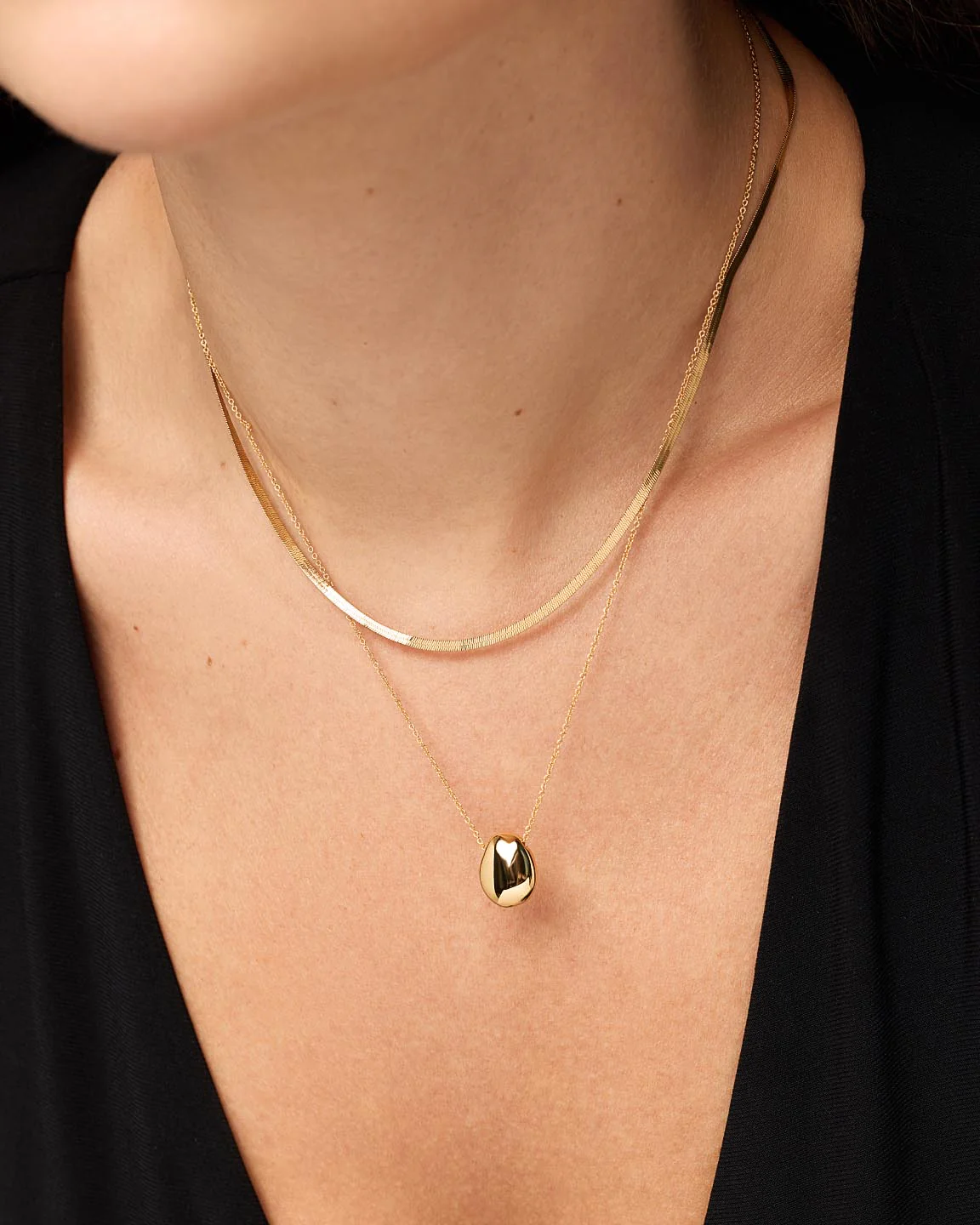 Gold Pendant Necklace - Pebble Mini - Image 2