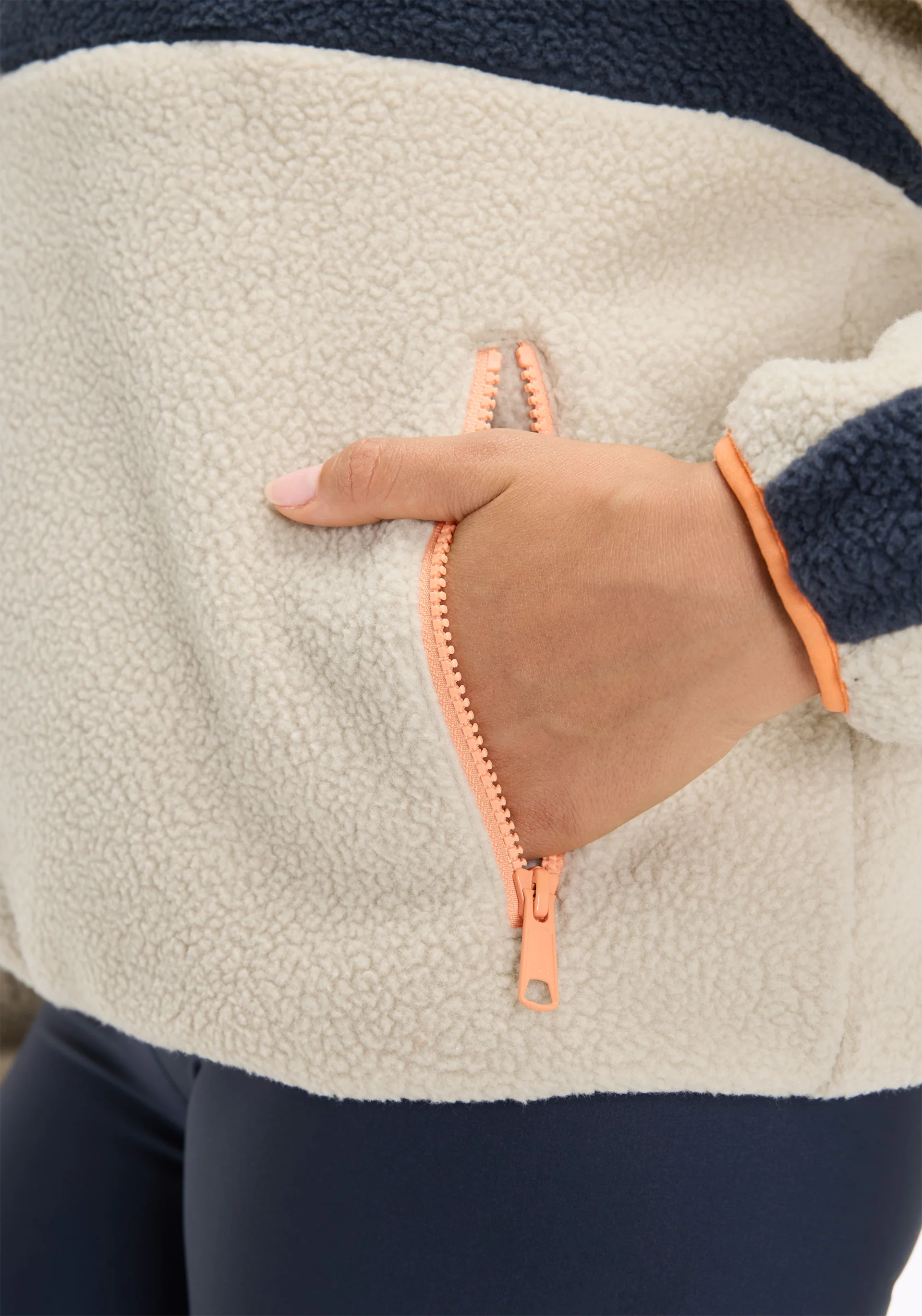 Harlow Fleece Pullover - Image 5