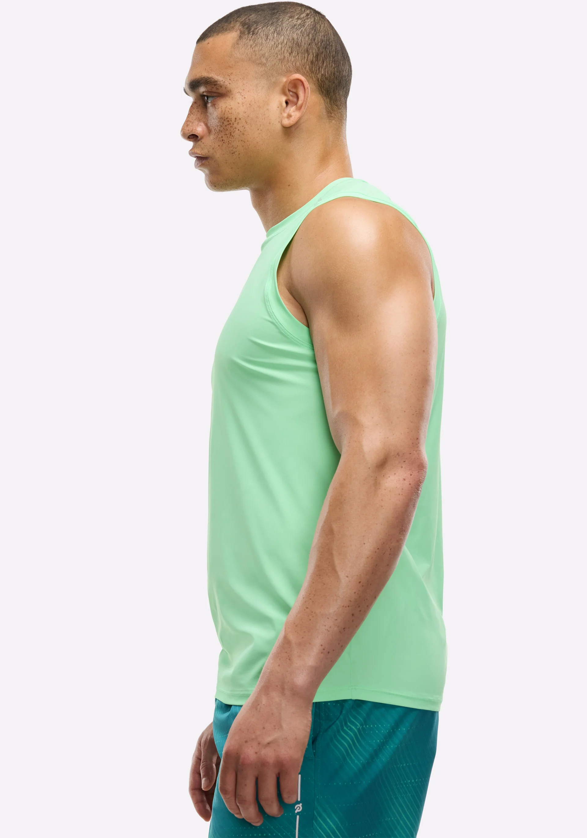 Interlock Run Singlet - Image 2