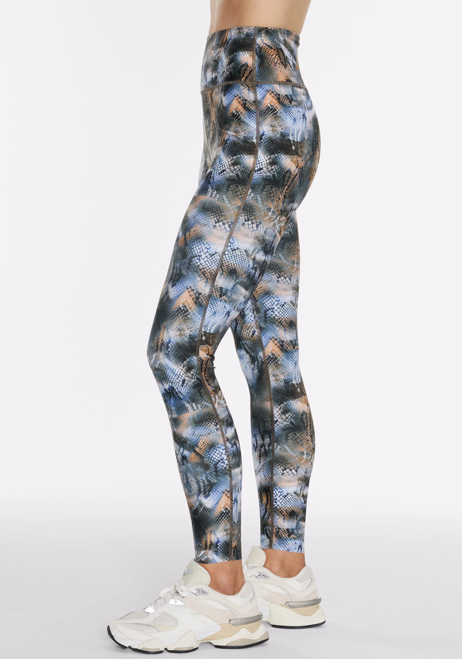Merit High Rise Tight 25" - Image 2