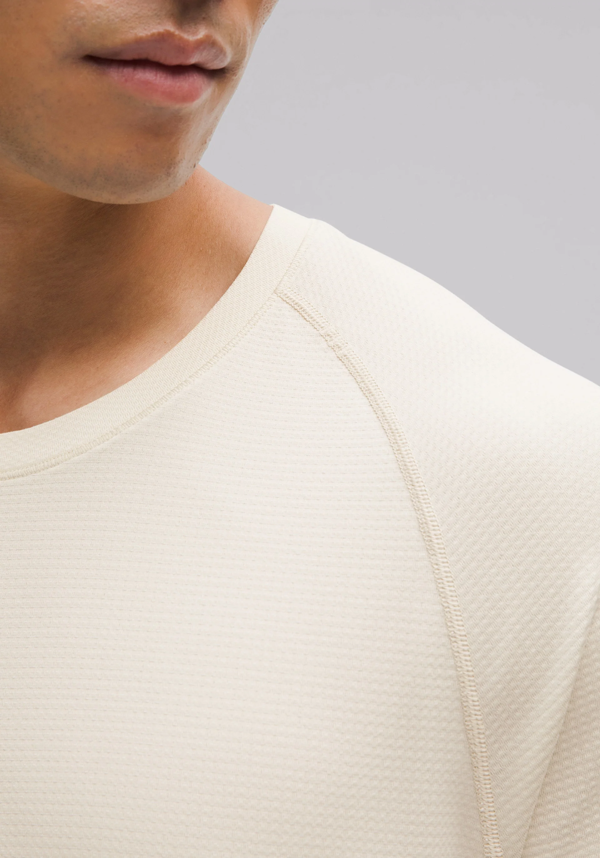 Metal Vent Tech Short-Sleeve Shirt - Image 4