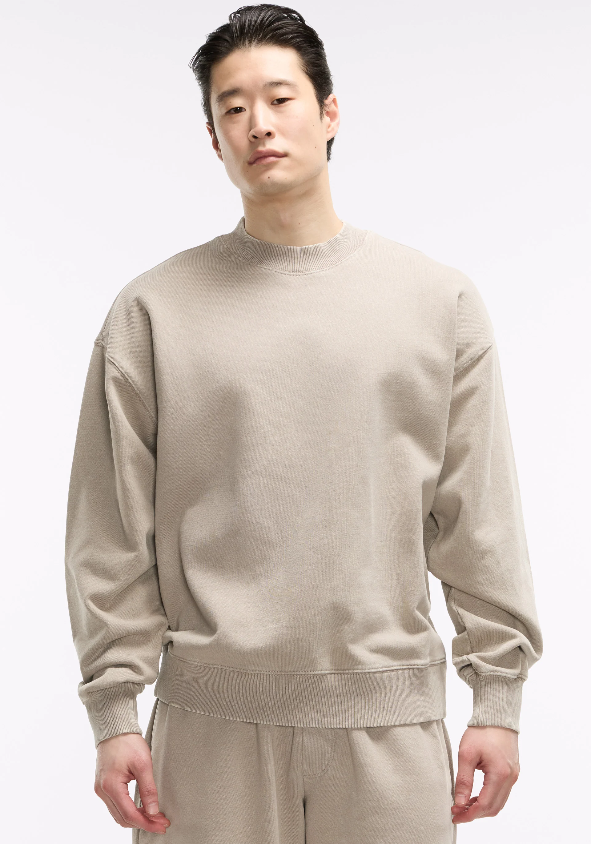 Oversized Mockneck Sweatshirt - Image 9