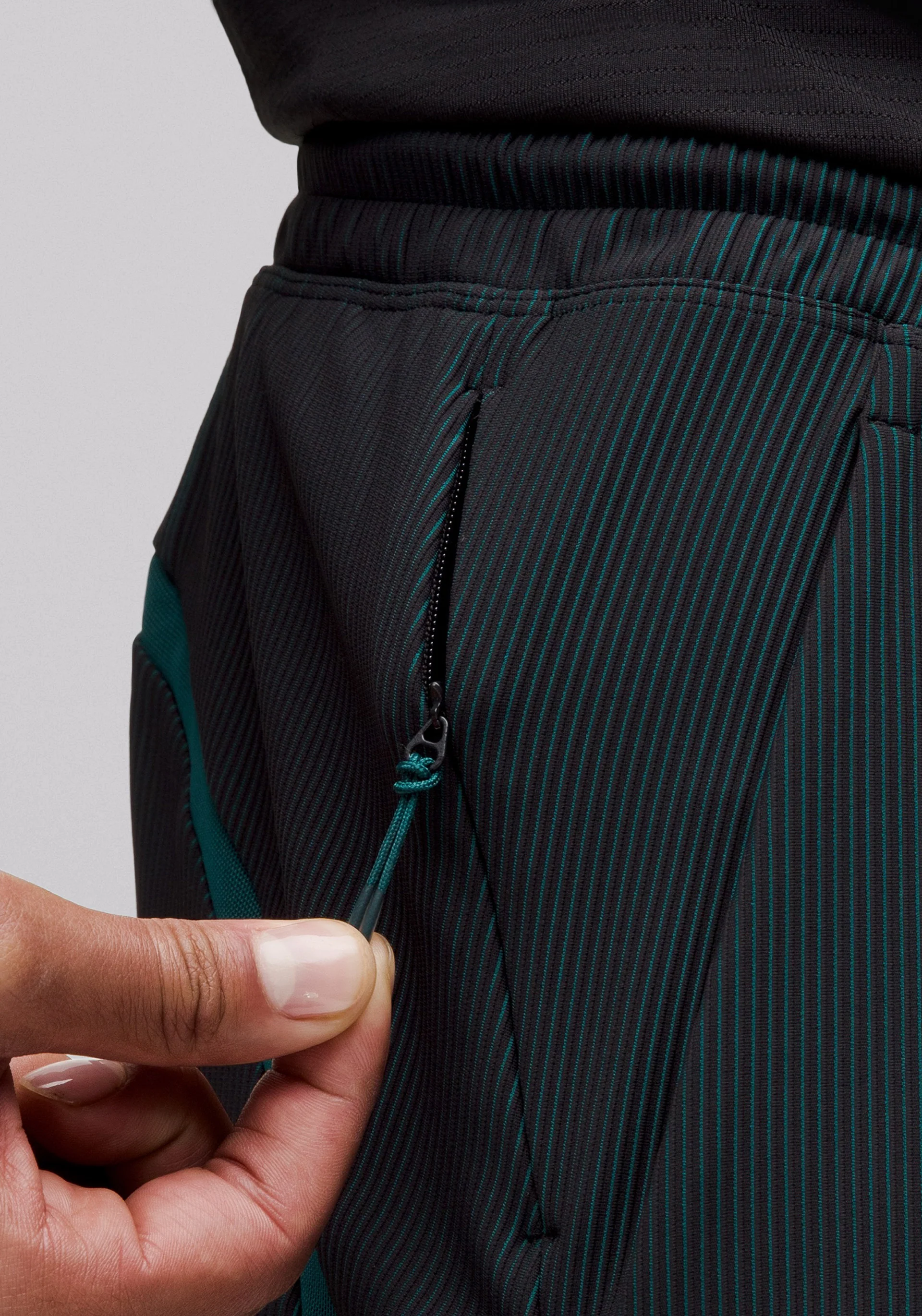 Luxe Pace Breaker Linerless Short 7" - Image 3
