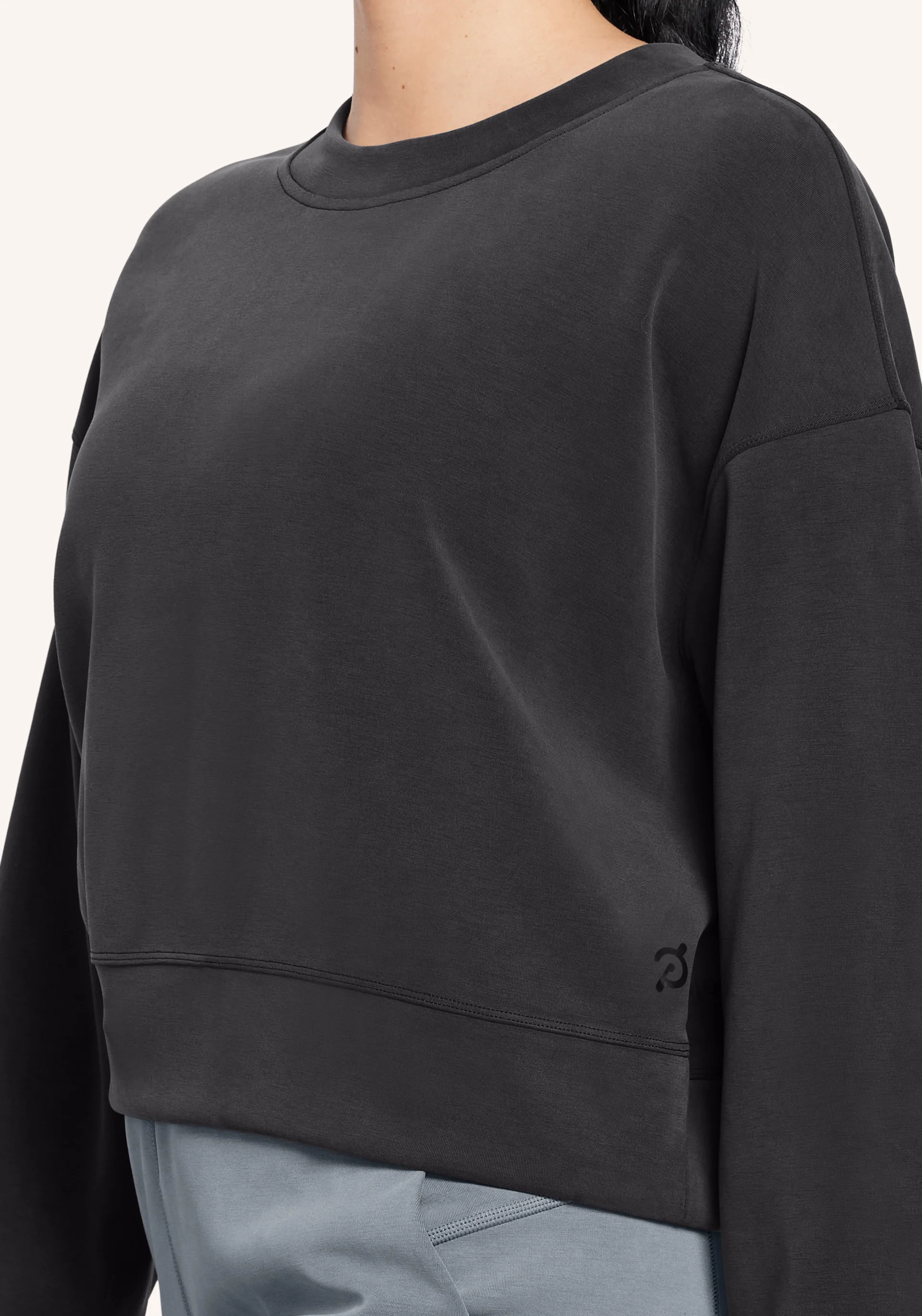 Perfectly Oversized Crop Crew Softstreme - Image 4