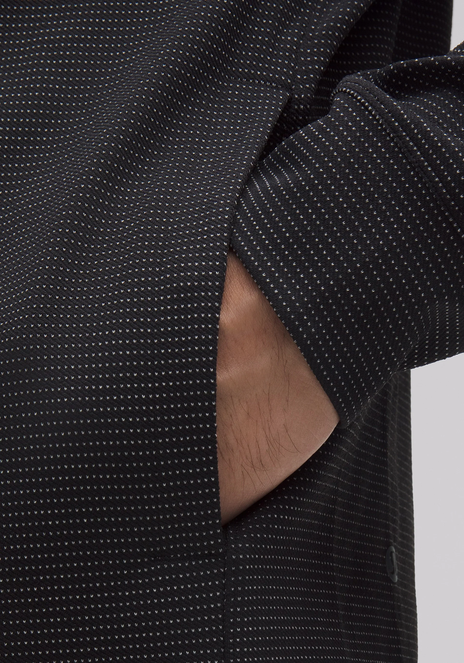 Reflective Knit Running Half Zip - Image 4