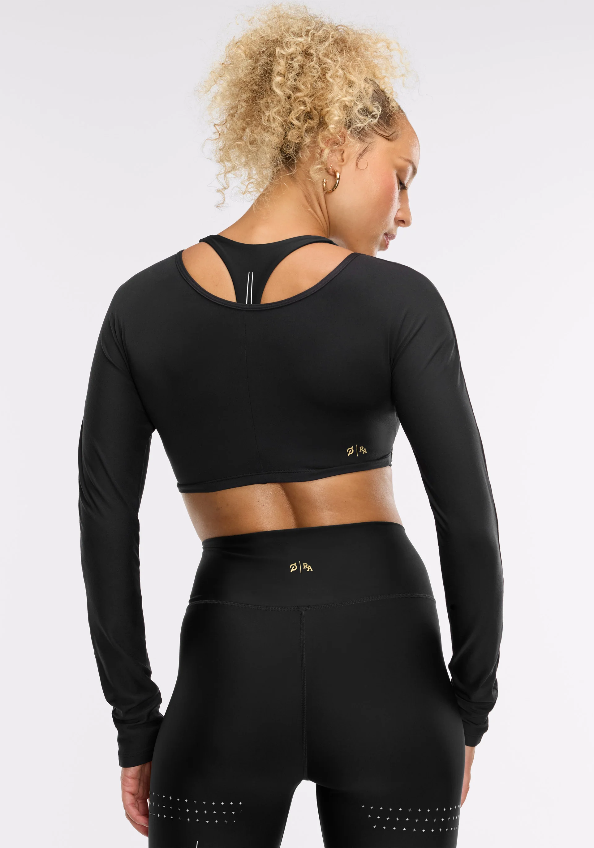 Run Interlock Shrug - Image 3