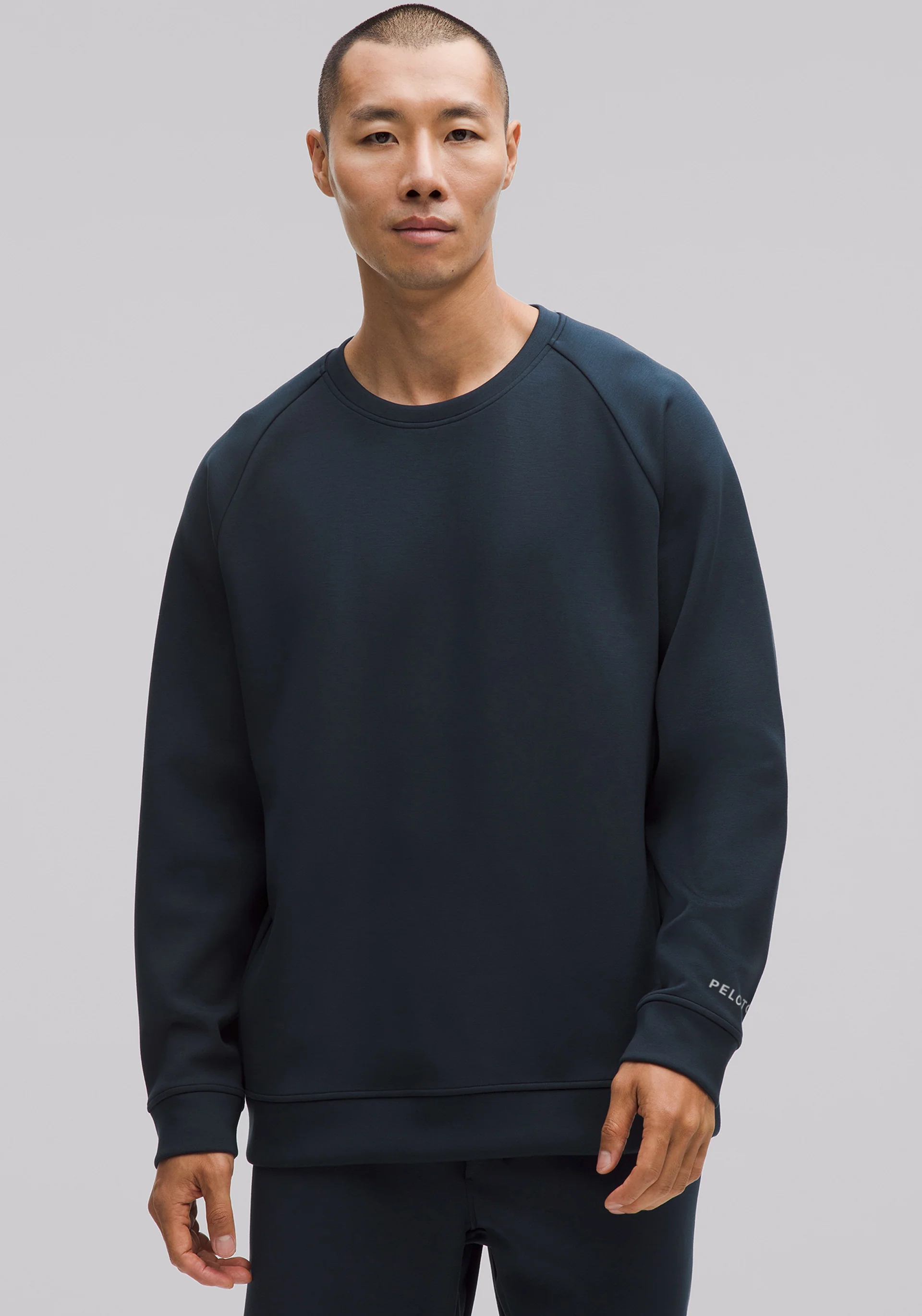 Smooth Spacer Classic-Fit Crew
