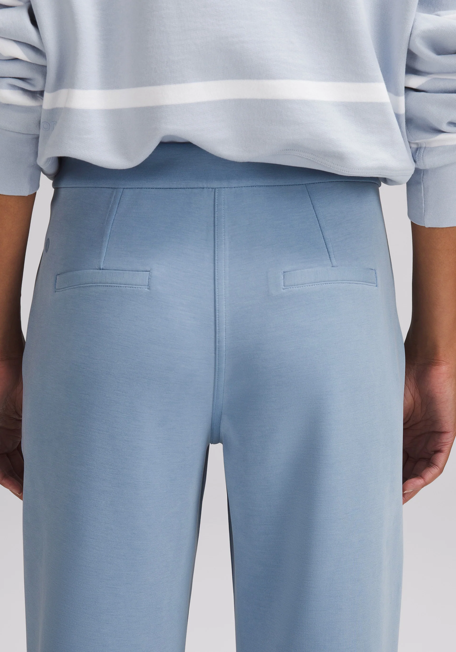 Softstreme Pintuck Mid-Rise Pant | Regular - Image 5