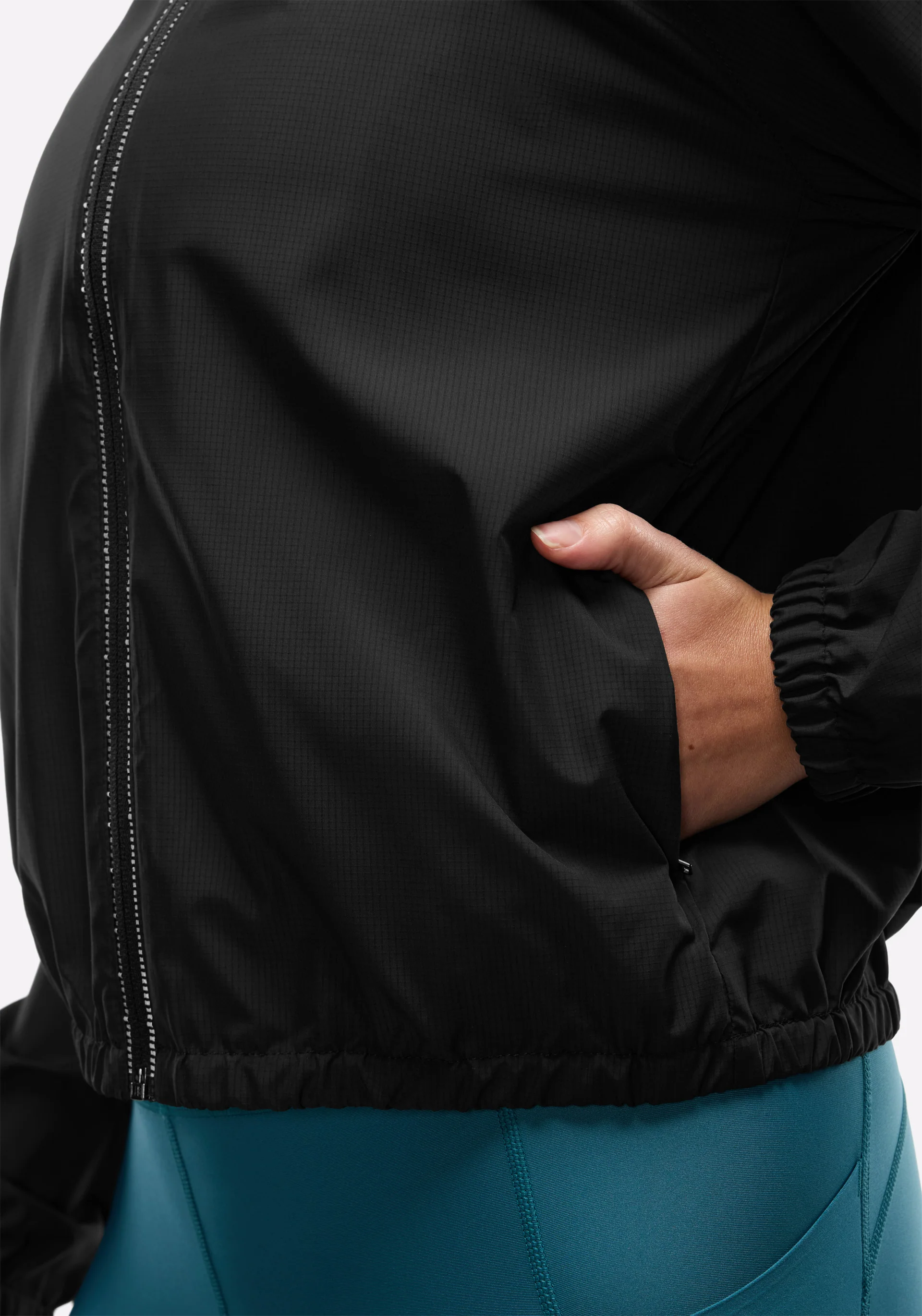 Woven Seamed Run Shell - Image 4