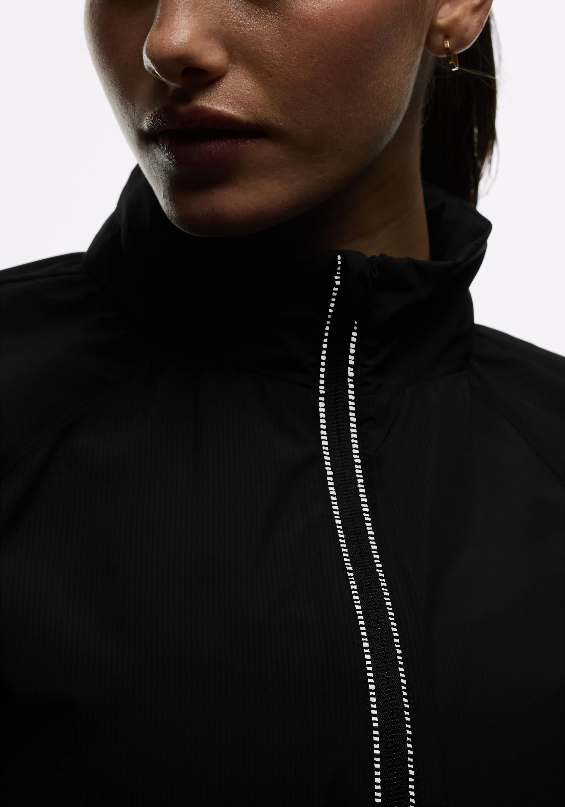 Woven Seamed Run Shell - Image 9