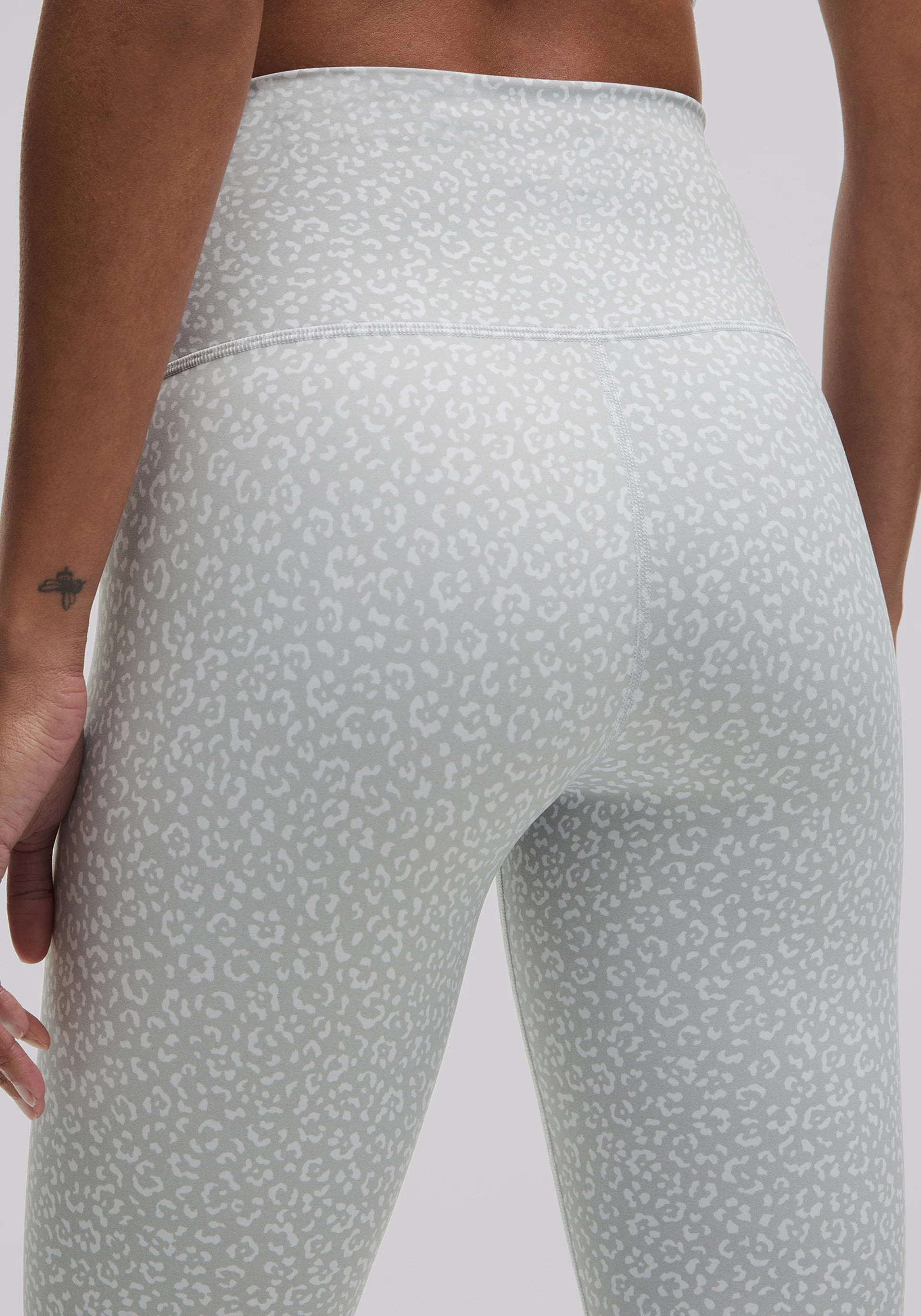 Wunder Train High-Rise Tight 25" - Image 4